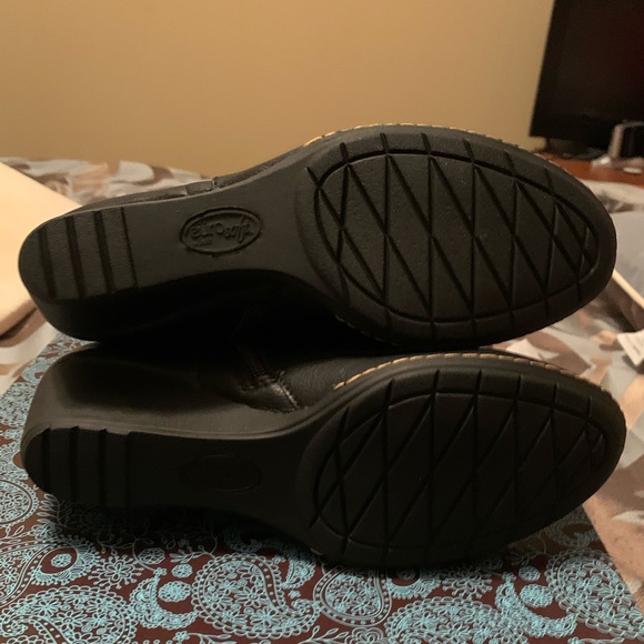 Euro Soft Boots - Picture 2 of 4